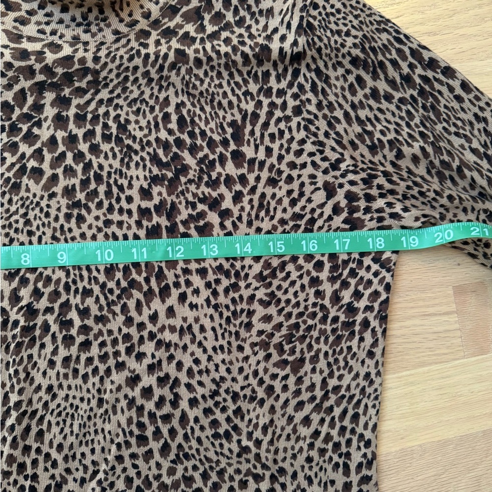 Vintage Talbots Mock Neck Animal Print Silk Camelhair Top Petite Medium CBK - Picture 8 of 10